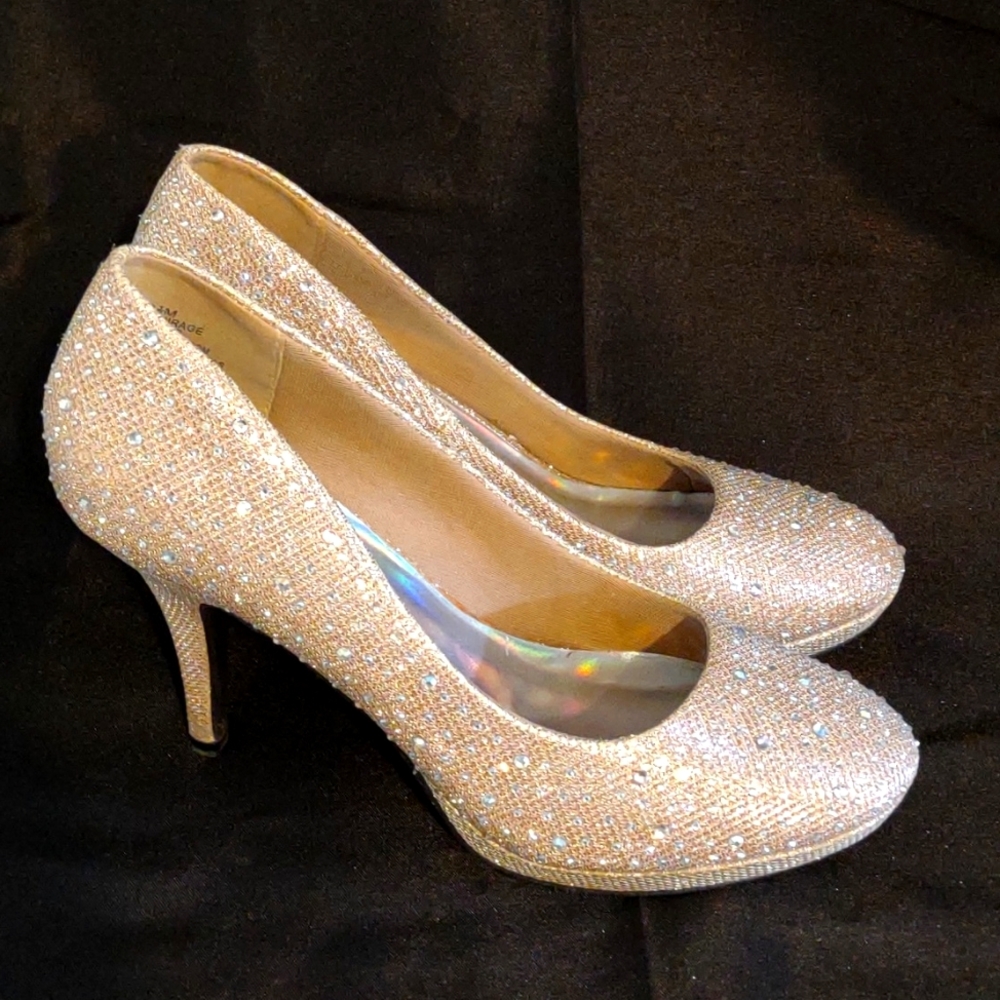 NWOT Silver Slippers size 8.5 Heels